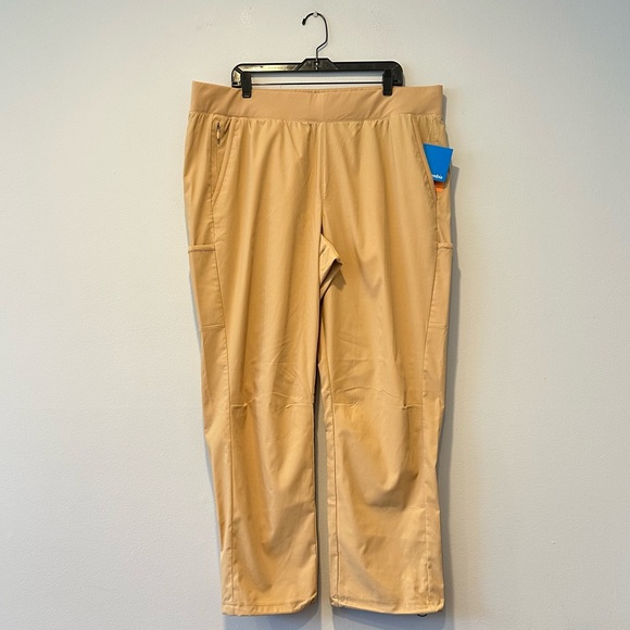 Columbia Women's Trail Pant - Picture 6 of 9